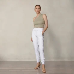 Candy Pants in white