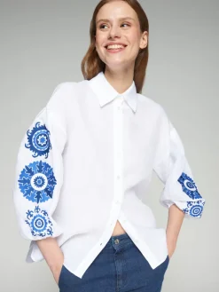 Manga Emb Shirt