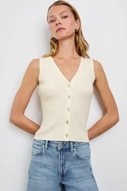 Rosa vest in ivory