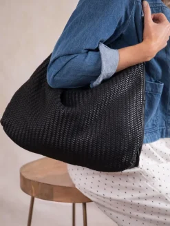 Sabrim Purse