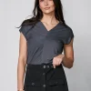 YASMI v-neck t-shirt IN DARK GREY